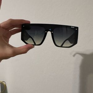 Quay Australia shield shades **like new**